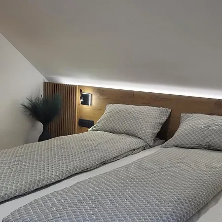 Lejlighed Na Zagi Zelezniki